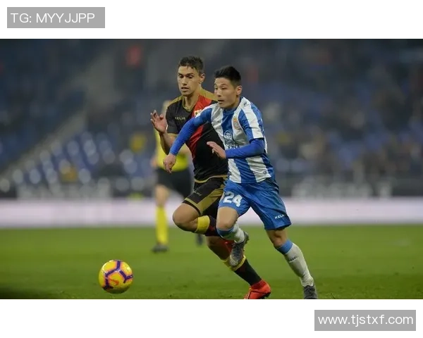 太阳队这一举动引发球迷热议 众多声音炸锅背后原因解析 太阳队这一举动引发球迷热议 众多声音炸锅背后原因解析